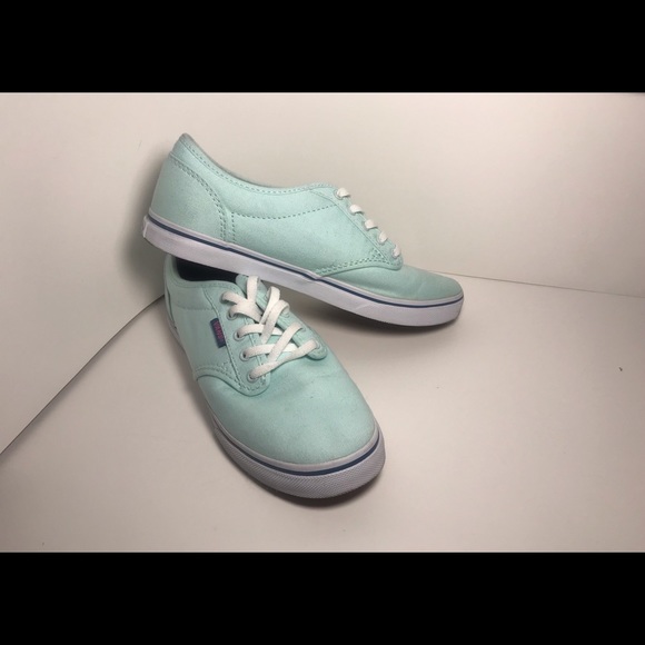 Mint Woman’s Era Style Vans - Picture 1 of 4